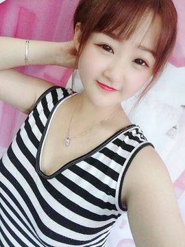 蜜乐*暂休主播照片