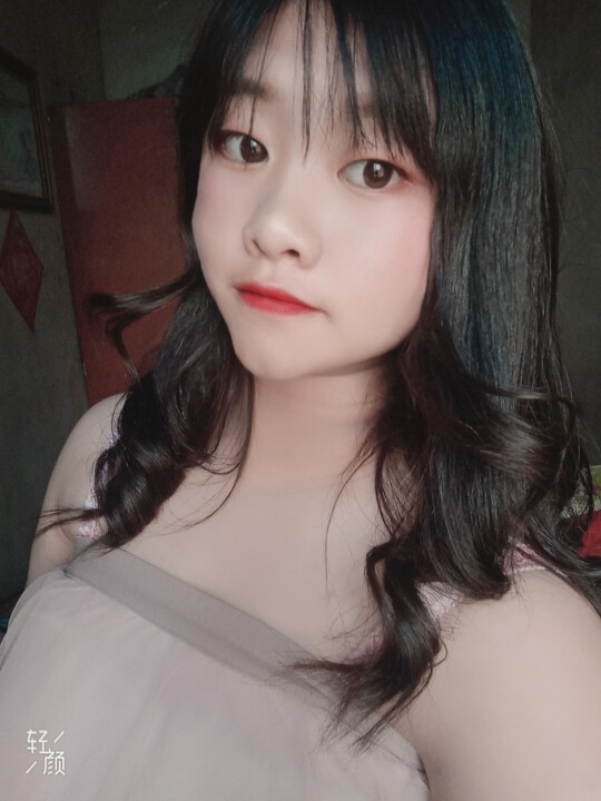 笨笨8f的主播照片