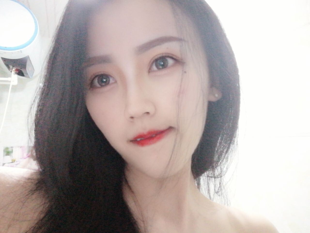 我♥还会回来的的主播照片