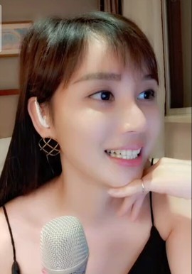 恋歌灬l一份童心主播照片