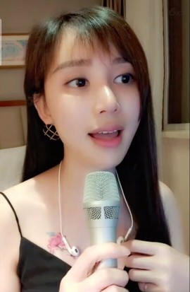 恋歌灬l一份童心主播照片