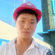 是男人都累海报