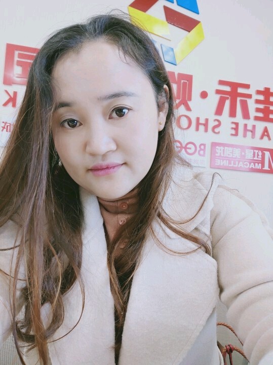 ☞是谁的心碎☜的主播照片