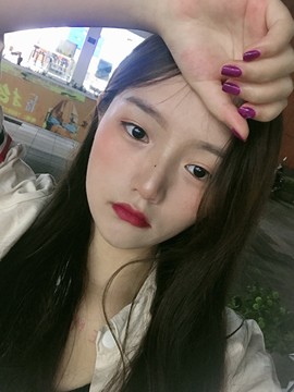 嘉怡来咯主播照片