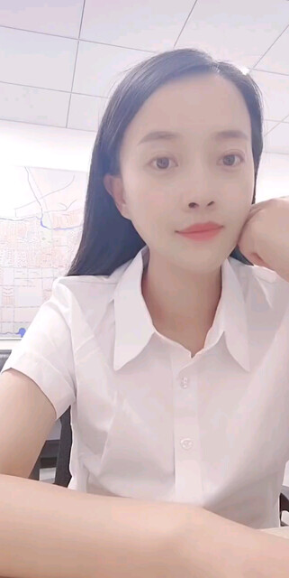 哈哈我工作时候的样子