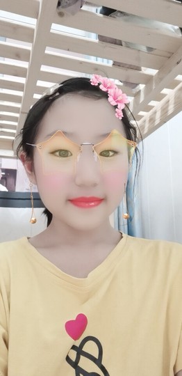 八樱冰涵，我是女的主播照片