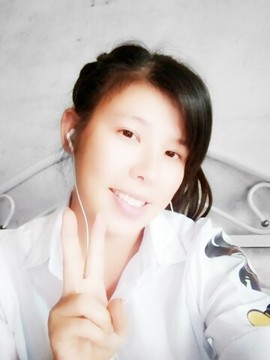 彤彤小疙瘩主播照片