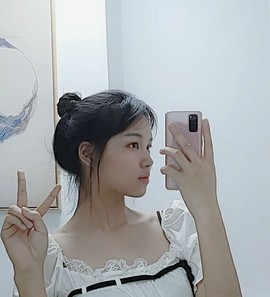 嘿暂离主播照片