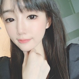 小小凡🎤（8点播）主播照片