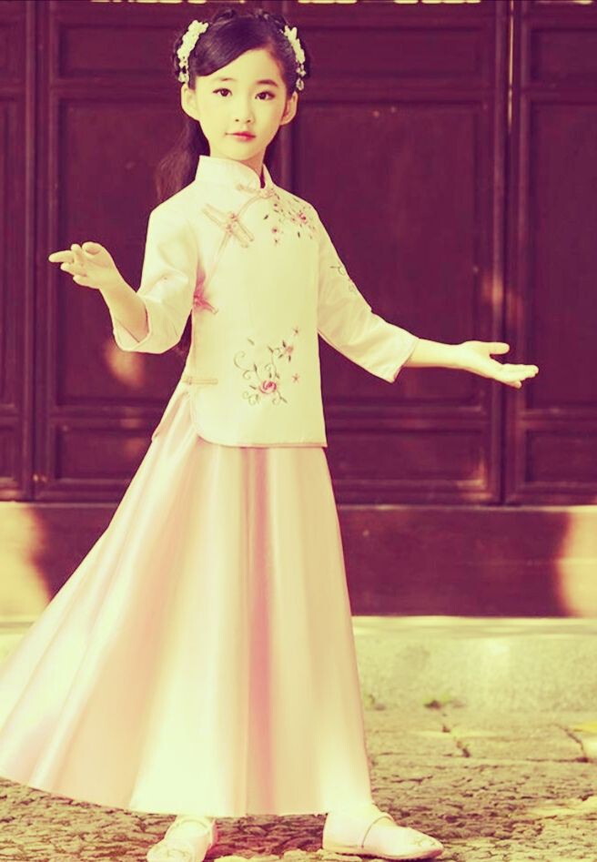 伶伶🍭棋艺🍭心声的主播照片