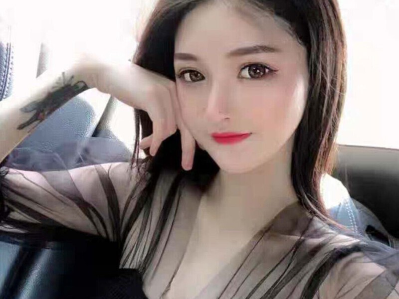 薇薇朵萨的主播海报
