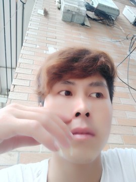 陪你春夏秋冬616W主播照片