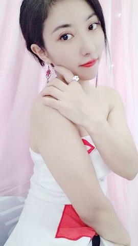 想念《小香儿》主播照片