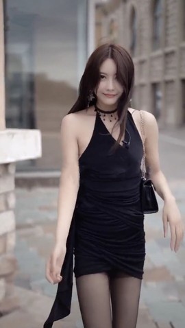陆七萬主播照片