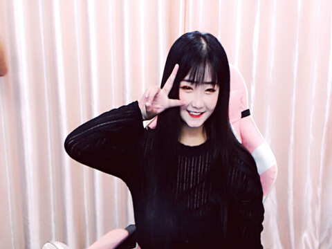 小蹦逗海报