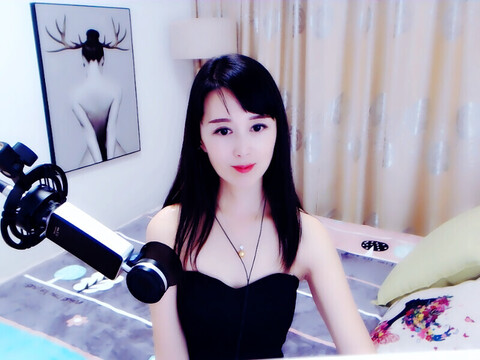 七月头晕修养中海报