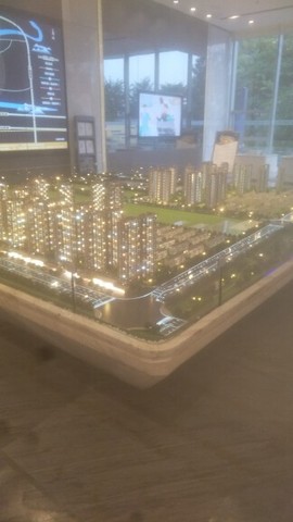 龚坦克主播照片