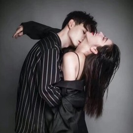 吃瓜木林森主播照片