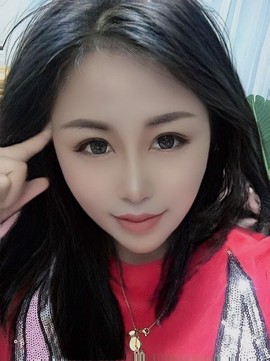 梨莎挺住啊主播照片