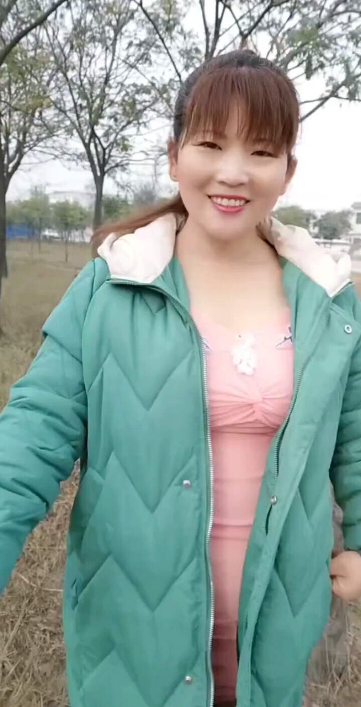 路边的野花不要采