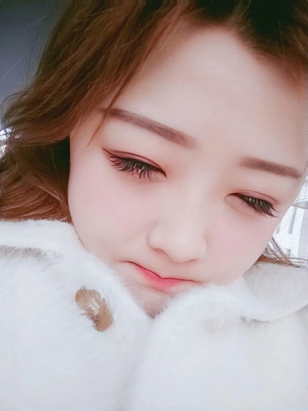 曈妹儿💜51818的图片