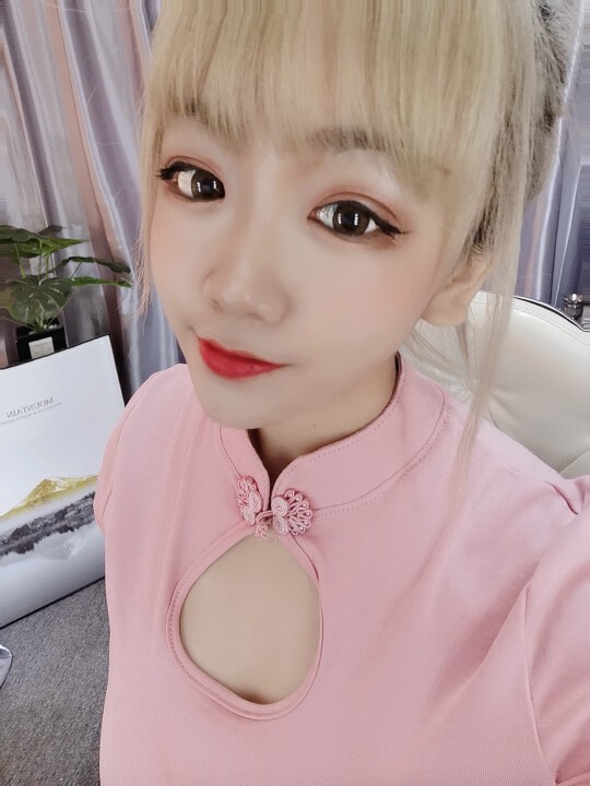 柒柒吖??的主播照片