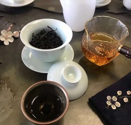 北鱼🐷歌手主播照片