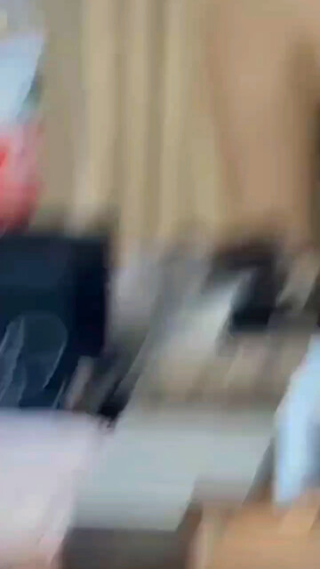 👿