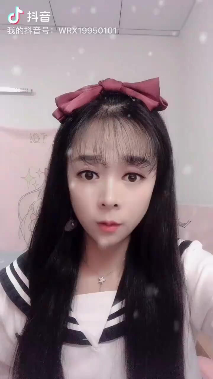 /笑哭