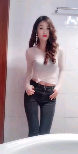 过去的经历再光彩，也是一束凋谢