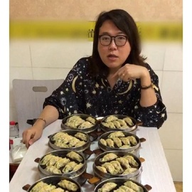 贫僧法号视金钱如粪土主播照片