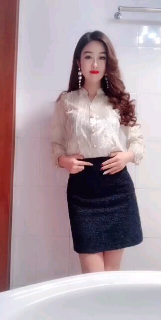 你要珍惜自己的美丽，并不断充实