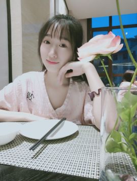 ღ瑋玮主播照片