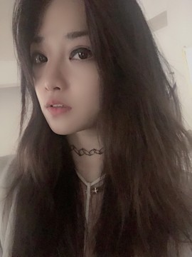 蓝小莓小朋友主播照片