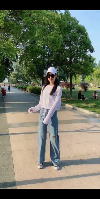 世界上最恶心的事，就是你看见了