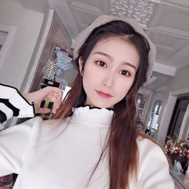 爱笑的YJ主播照片