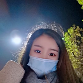 爱笑的YJ主播照片