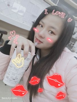 李欣love主播照片