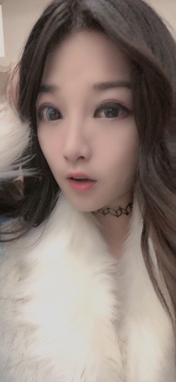 蓝小莓小朋友主播照片
