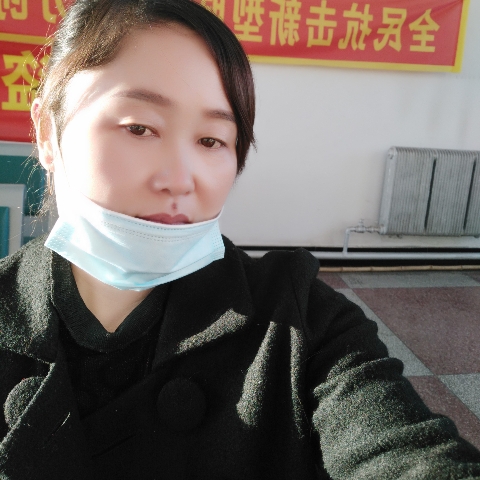 简单的小丹的主播照片