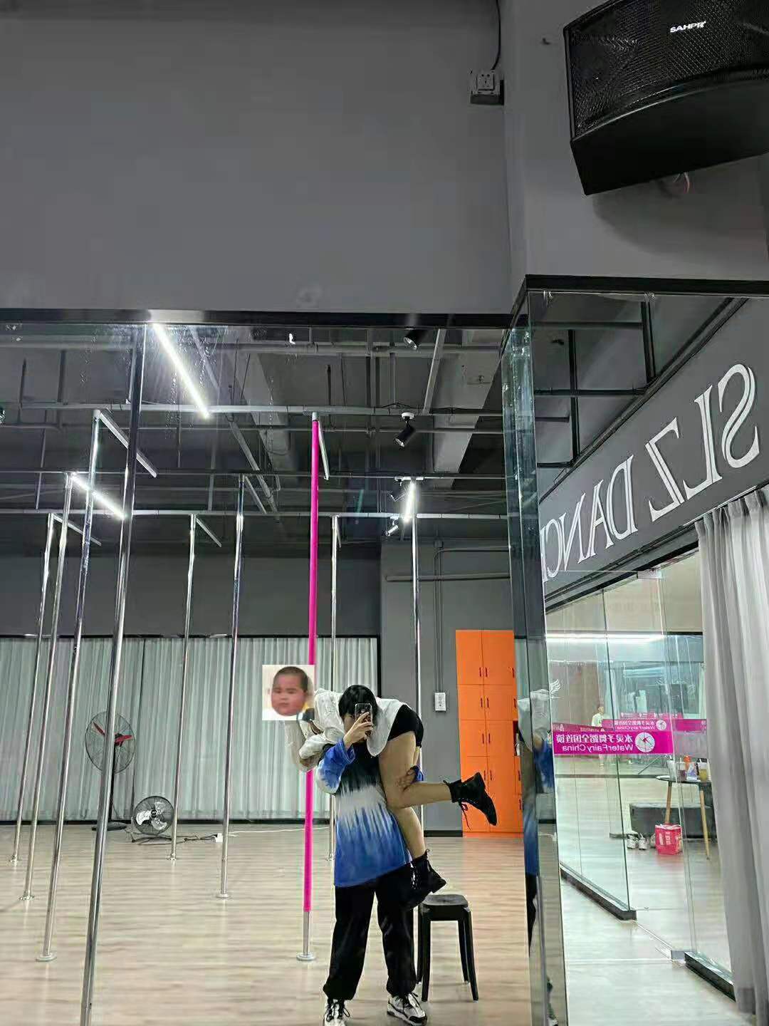 可可会跳舞的主播照片