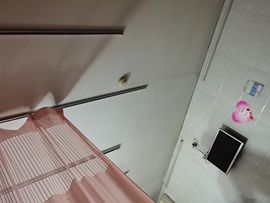 1554611743主播照片