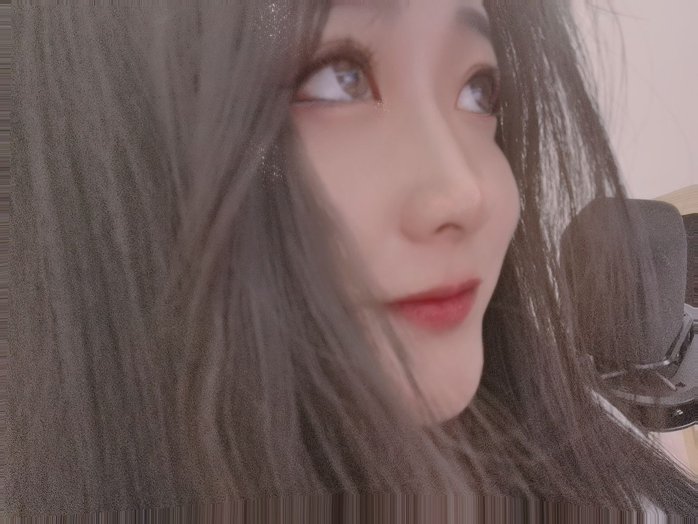 曈妹儿💜51818的图片