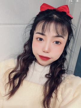 佩佩奇主播照片