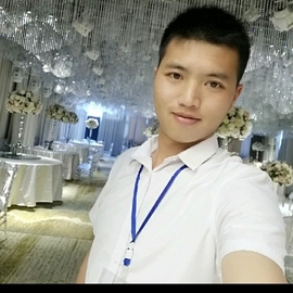 ☞杯中水☜主播照片