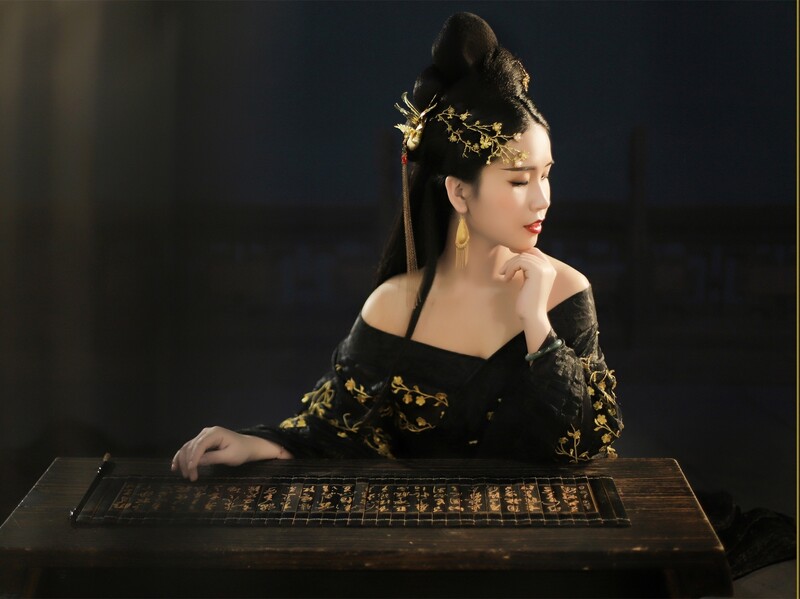 茶茶幸运星来咯的直播间