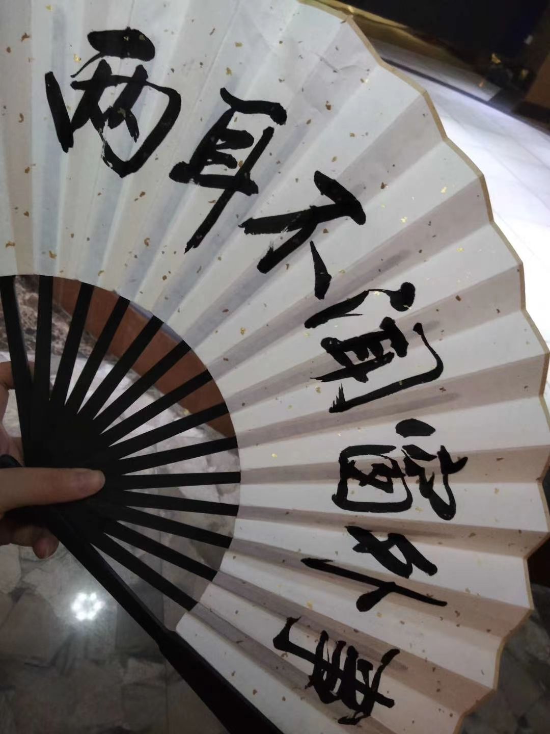 新主播白依依的主播照片