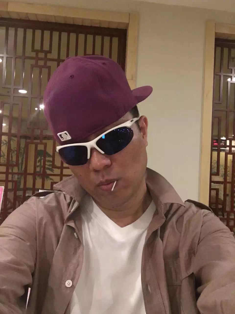 ♬茄酒人生♫主播照片