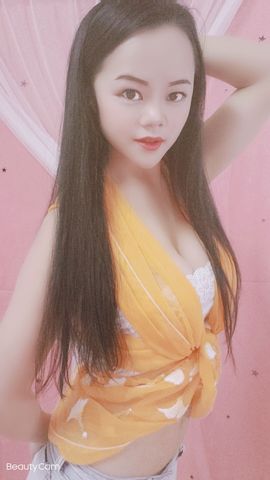 紫霞💜回四川去播主播照片