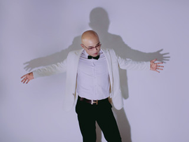 游乐园小步乒主播照片